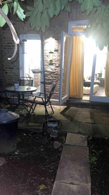 Deluxe Garden Apartment London Ngoại thất bức ảnh